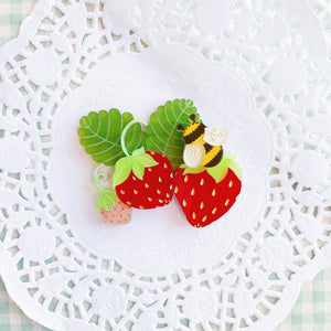 **SECONDS** Sweet StrawBees